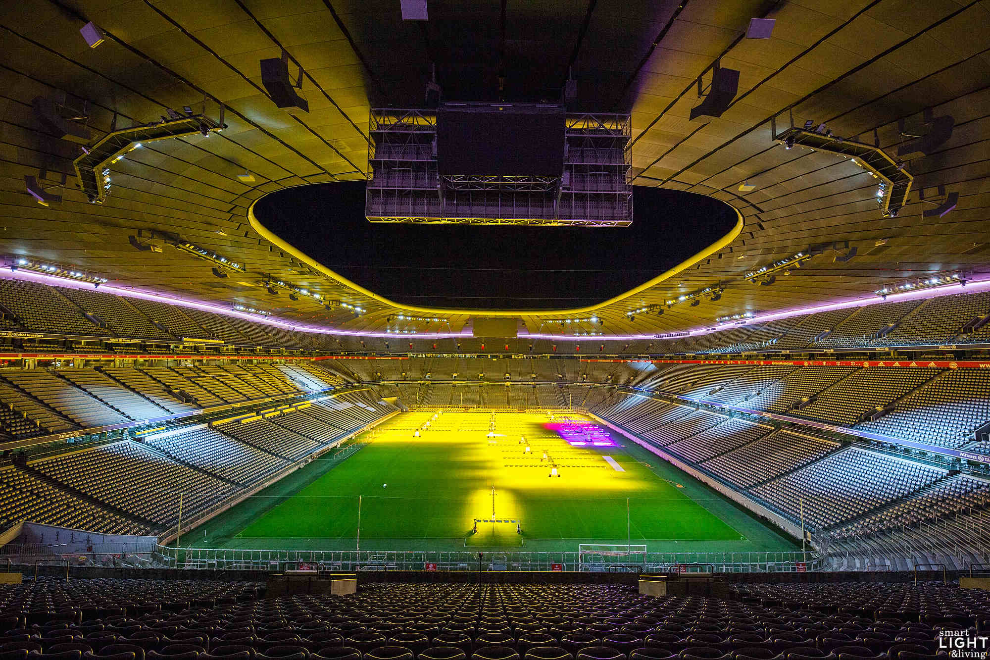 Vernetztes Led Licht In Der Allianz Arena Fußball Und Arena Entertainment Smart Light And Living